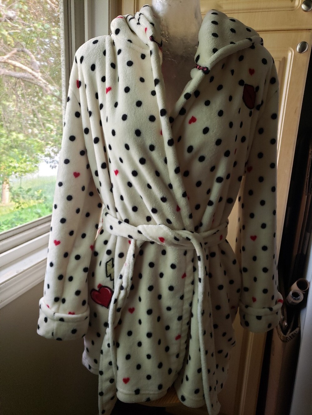 Betsey Johnson White Fleece Robe with Black Polka Dots Embroidered Heart.